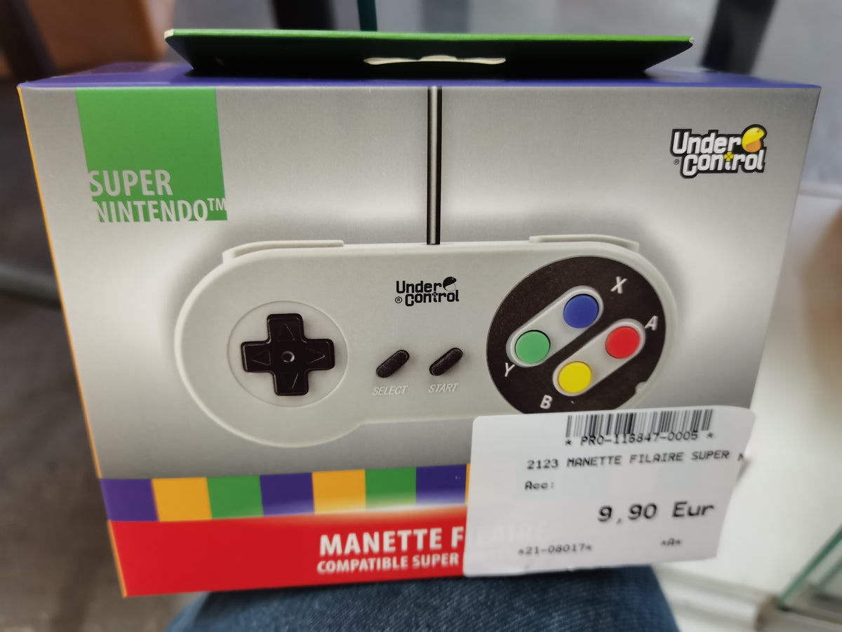Manette pour Super Nintendo couleur grise – Troc & Cash Marsac