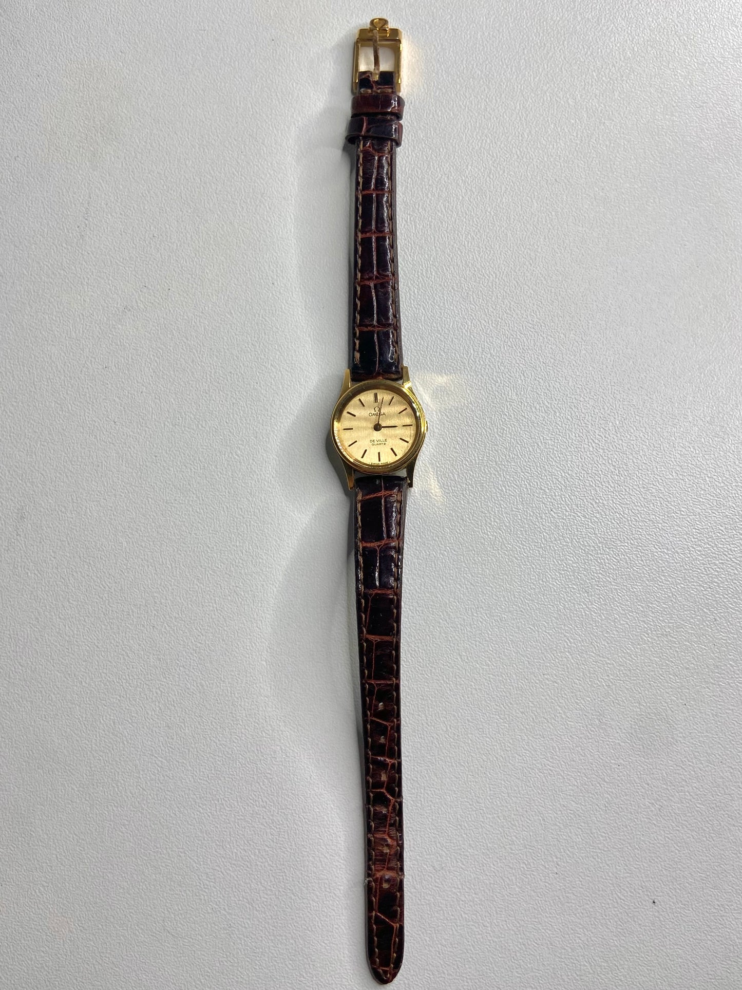 Montre OMeGA femme deville