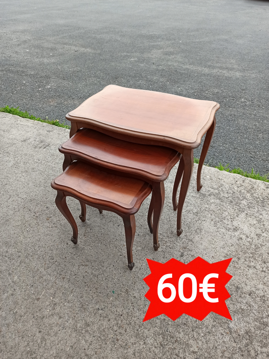 Table gigogne