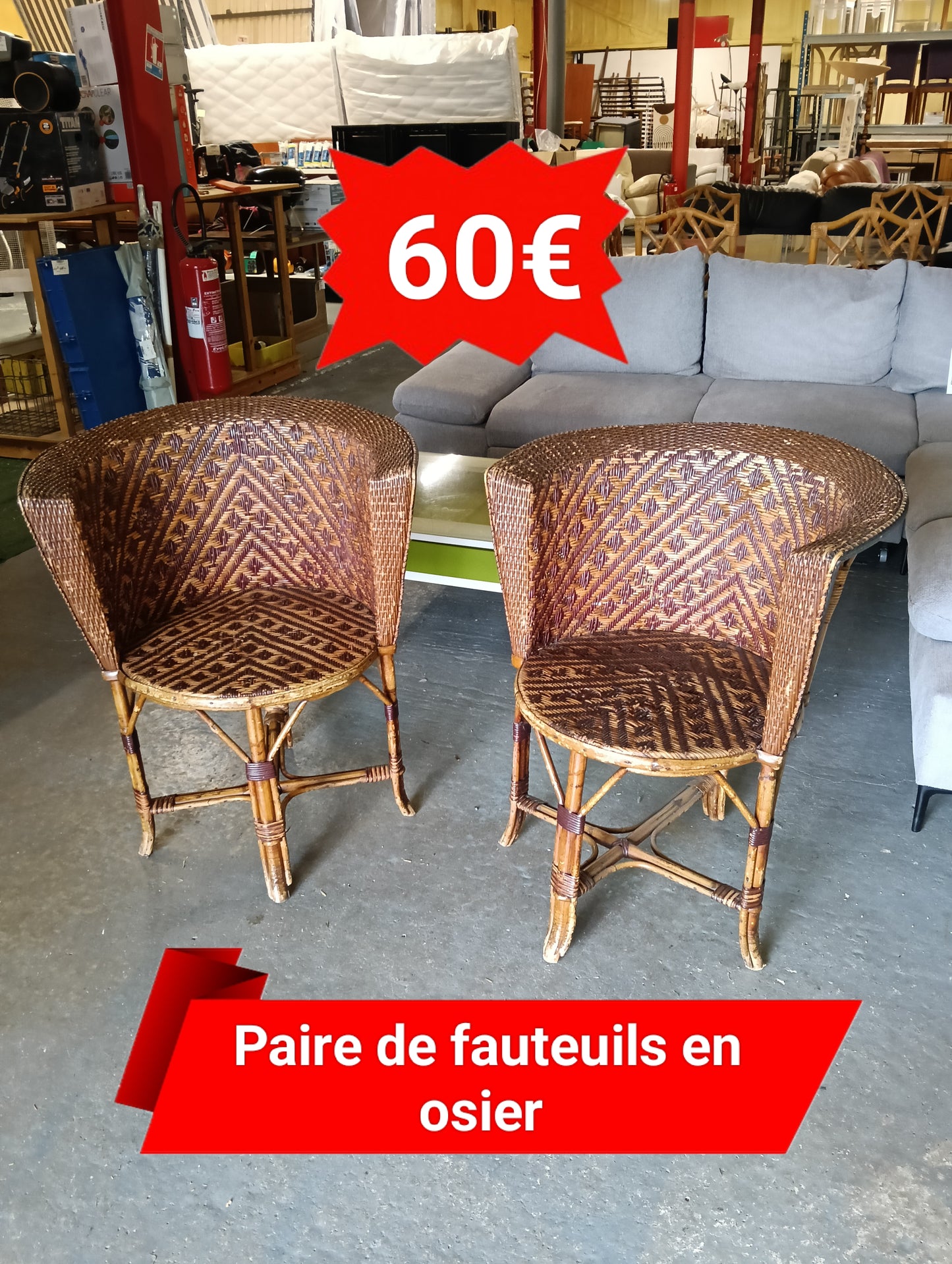 Paire de fauteuils en rotin