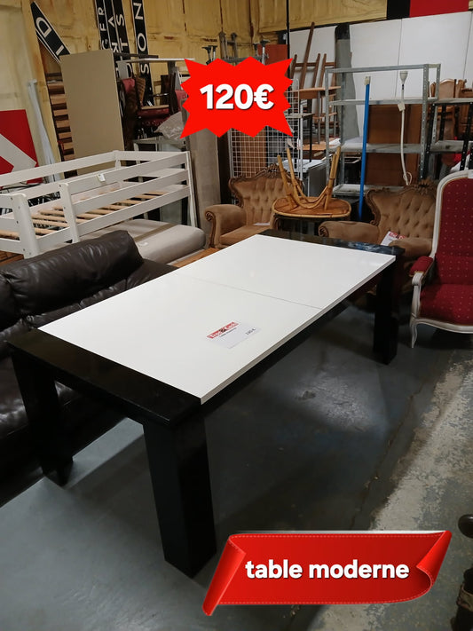 Table moderne